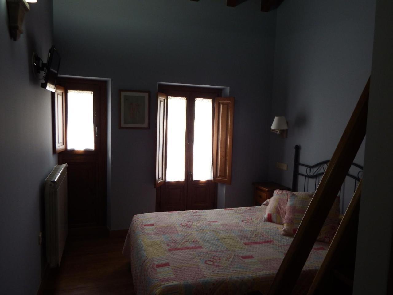 La Casuca Del Esbardu Hotel Vilde Bagian luar foto
